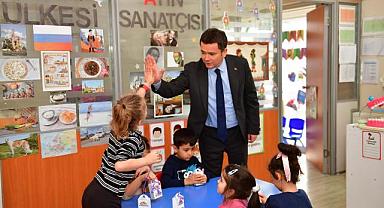 Başkan Aydın’dan çocuklara bayram ziyareti