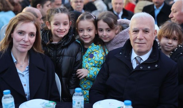 Başkan Bozbey kendi mahallesinde komşularıyla iftar yaptı