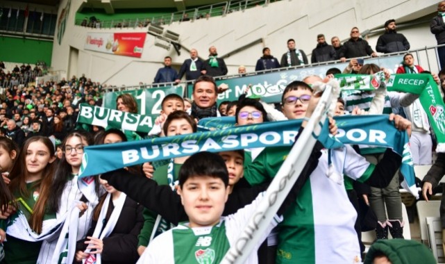 Başkan Erkan Aydın Çocuklarla Bursaspor Coşkusunu Paylaştı