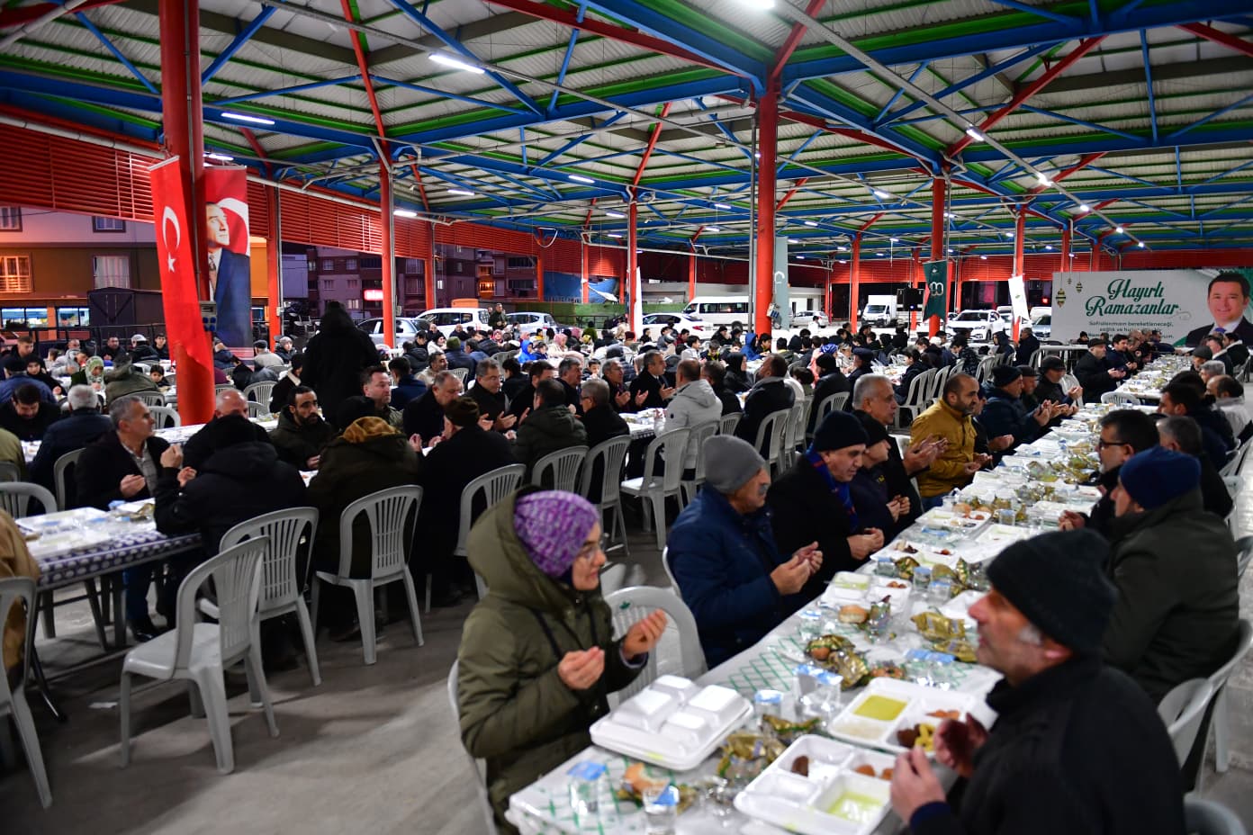 Başkan Erkan Aydın Panayır’da Vatandaşlarla Gönül Sofrasında Buluştu