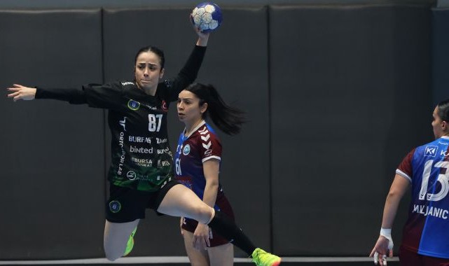 Bursa Büyükşehir Belediyespor zirveyi sevdi