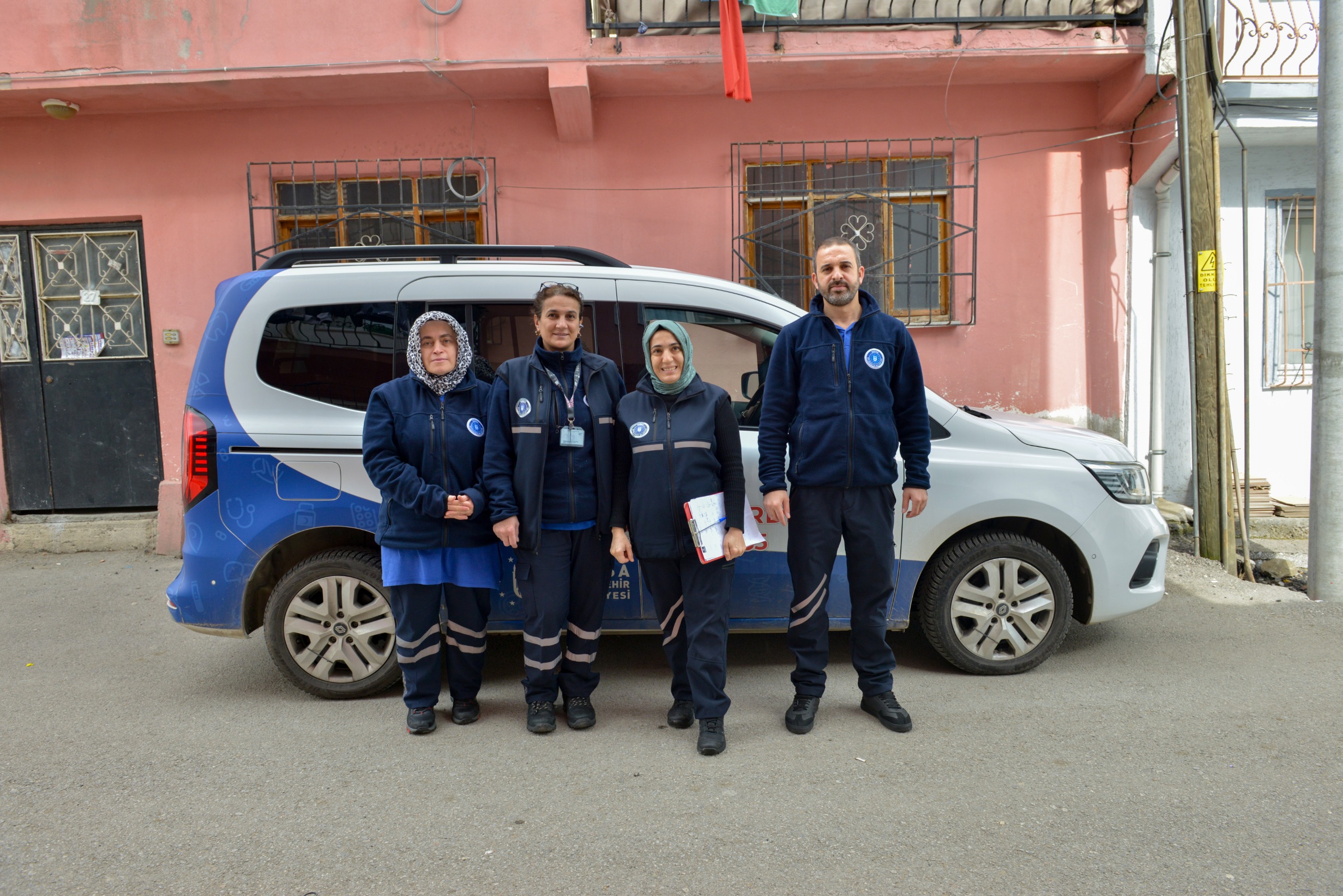 Bursa Büyükşehir evde bakım ve temizlik hizmetiyle gönüllere dokunuyor