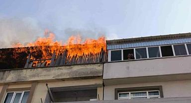 Bursa’da apartman terasında yangın paniği