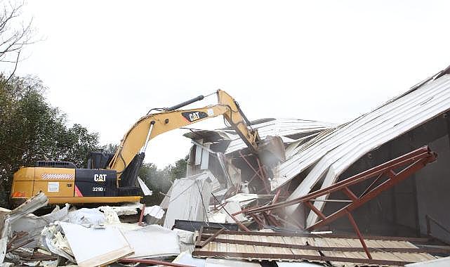 Bursa’da kaçak yapıya darbe!
