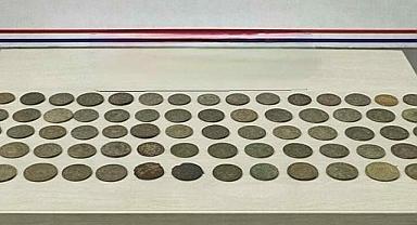 Bursa’da Roma dönemine ait 70 adet sikke ele geçirildi