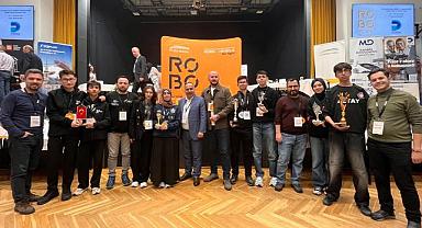 Bursa Erkek Lisesi öğrencilerinden tarihi başarı!