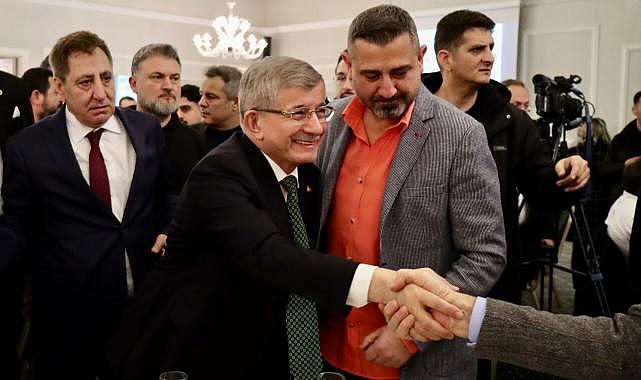 Gelecek Partisi Genel Başkanı Davutoğlu, Bursa’da iftar programına katıldı
