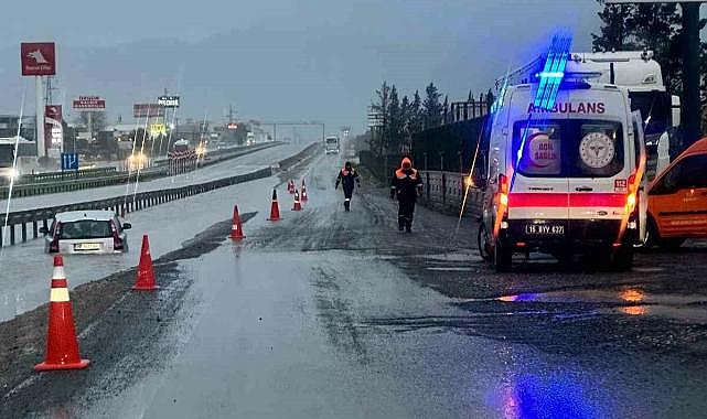 Görüntü Bursa’dan… Otomobil sular içinde kaldı