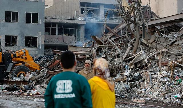 İran’da ölü sayısı 867’ye yükseldi