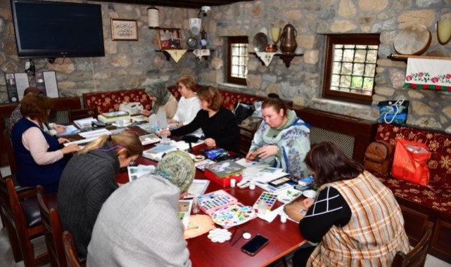 Osmangazi’de Minyatür Sanatı Kadınlarla Hayat Buluyor