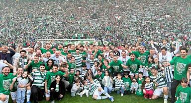 Bursaspor TFF 1. Lig'e yükseldi!