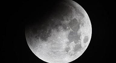 Çin’den Ay’da yeni keşif