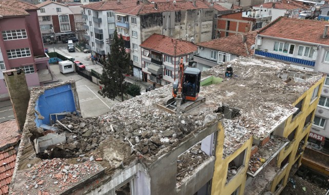 Çürük Binaya Kontrollü Yıkım