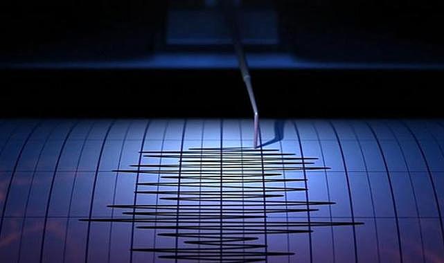 Japonya’da 7.5 büyüklüğünde deprem!