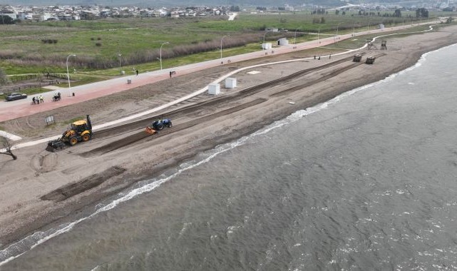 Plajlar yaza hazır hale getiriliyor