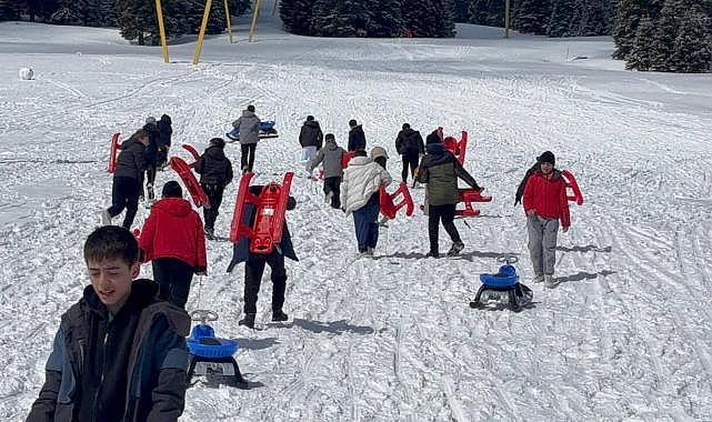 Uludağ onlara kaldı: Kar var, tatilci yok