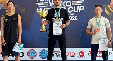 15 yıl önce okul seçmelerinde başladığı kick boksta dünya şampiyonu oldu