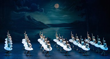 17'nci Uluslararası İstanbul Opera ve Bale Festivali: 'İstanbul'un iki yakasından dünyaya sanat çağrısı yapıyoruz'