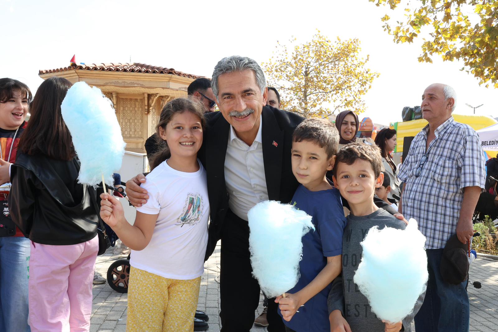 32. Uluslararası Gemlik Zeytini Festivali’nde Çocuklar ve Aileler İçin Renkli Etkinlikler