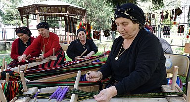 'Altın Kızlar' dayanışması; türkülerle dokunan 'dastar'a horonlu tanıtım