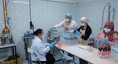 'Dijitalde Hayat Kolay' projesiyle desteklenen girişimci kadınlar dünyaya açıldı