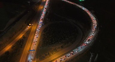 'Kilit Kavşak' Kırıkkale'de bayram dönüş trafiği dron ile görüntülendi