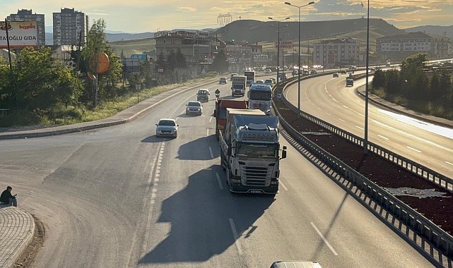 'Kilit kavşak' Kırıkkale'de, bayram yoğunluğu başladı