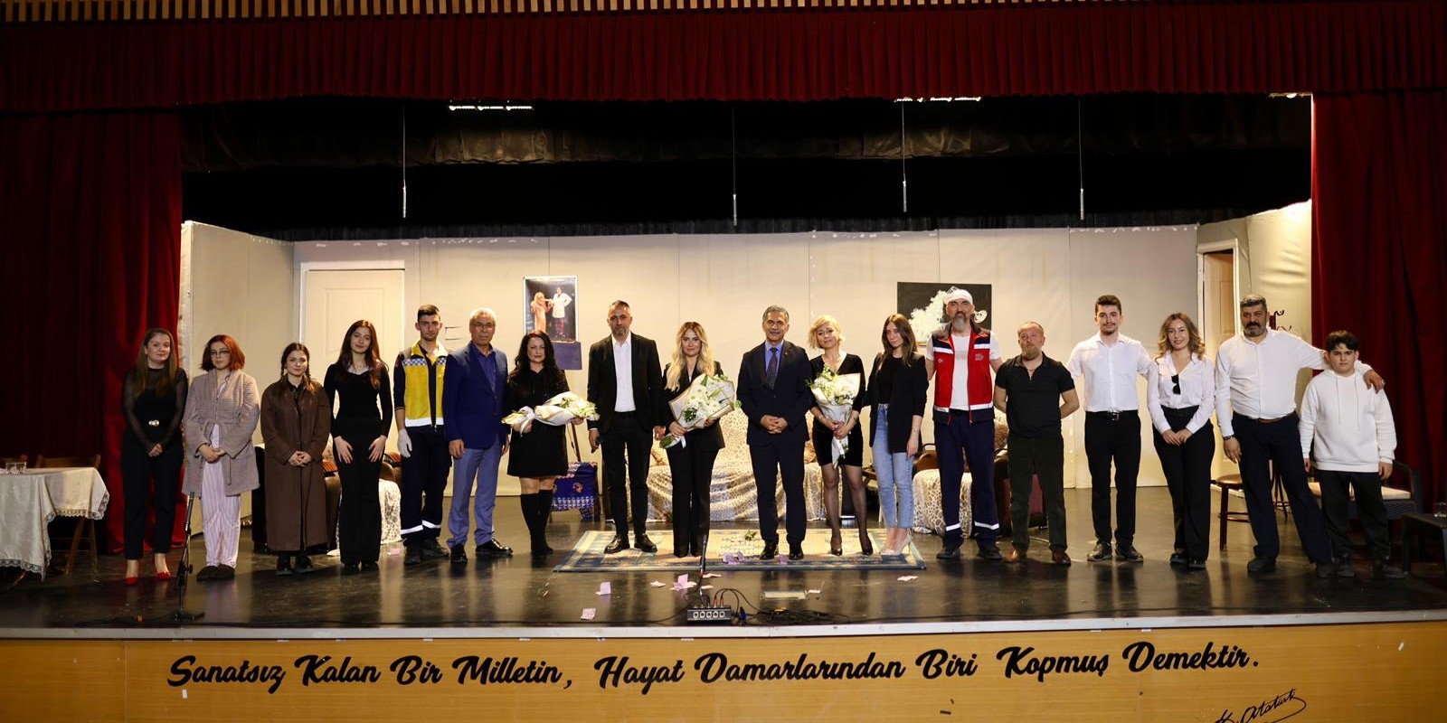 “9 Canlı” Gemliklilerden Tam Not Aldı