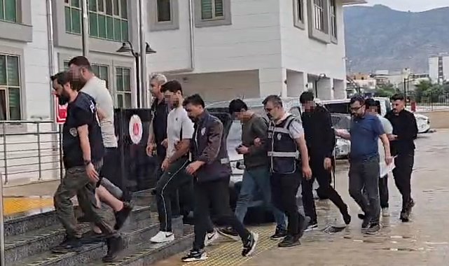 Adana'daki cinayette 5 şüpheli adliyede