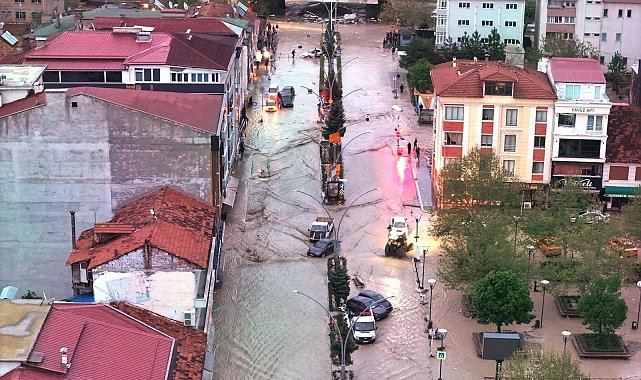 AFAD: Samsun ve Çankırı'da selin yol açtığı olumsuzluklara 1513 personelle müdahale edildi
