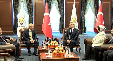 AK Parti ve CHP, 3 bayram sonra bayramlaştı