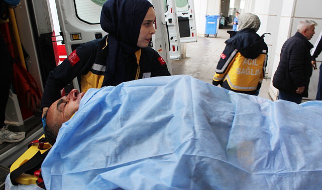 Aksaray'da 3'üncü katın çatısında çalışan işçi, zemine düştü