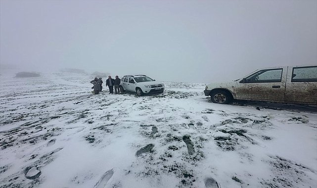 Amasya'da yaylada mahsur kalan aile kurtarıldı