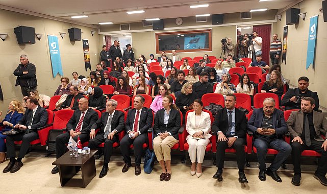 Ankara'da '15 Temmuz Manşetleri Gazetecilik Atölyesi'
