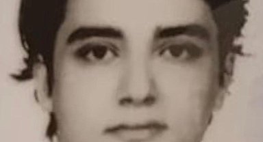 Annesini 20, babasını 10 bıçak darbesiyle öldüren şüpheli: Kriz anında yaptım
