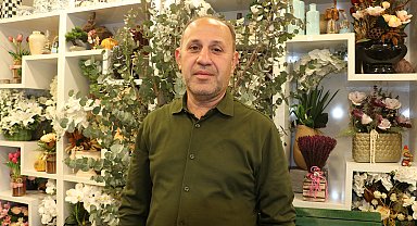Anneye saksı çiçeği, eşlere buket
