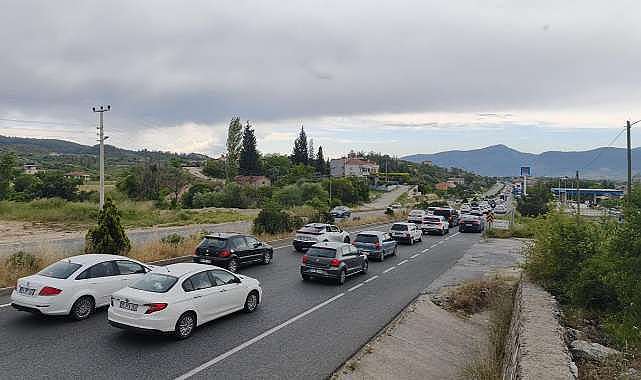 Araç kuyruğu 22 kilometreye ulaştı