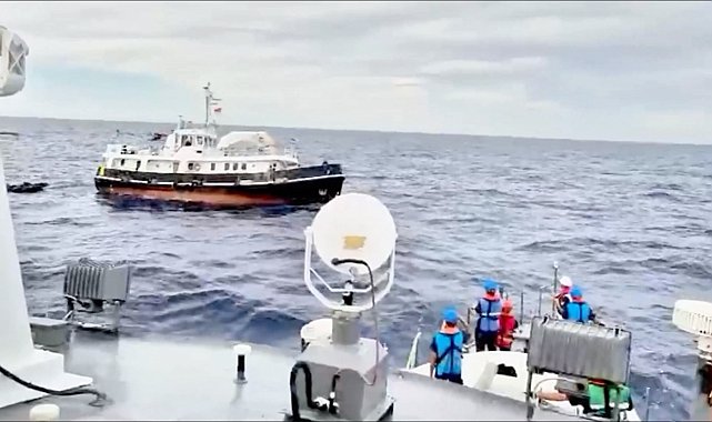 Arızalanan Sumud teknesine Türk Sahil Güvenliği yardım etti
