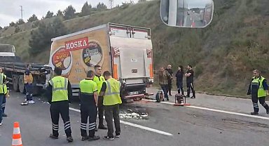Arnavutköy'de TIR'a çarpan kamyonetin şoförü öldü