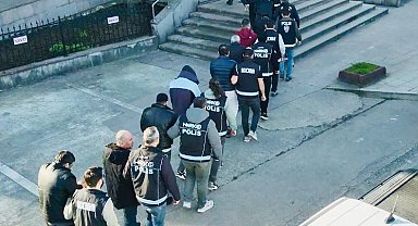 Artvin merkezli 14 ilde kaçakçılık operasyonu: 11 tutuklama