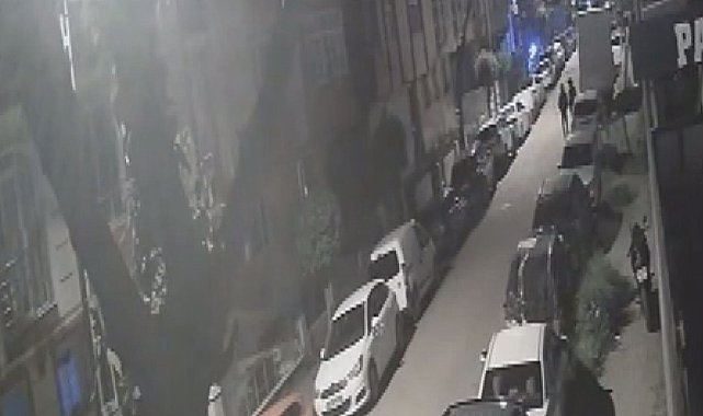 Avcılar'da motosiklet hırsızlığı kamerada