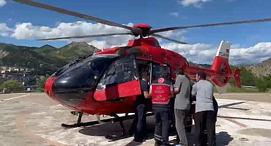 Ayı saldırısında yaralandı, ambulans helikopterle hastaneye ulaştırıldı