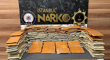 Bağcılar'da duş teknelerinin arasına gizlenmiş 92 kilo 500 gram eroin ele geçirildi Ek bilgi ve görüntü