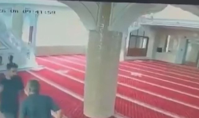 Bahçelievler'de cami imamına yumruklu saldırı kamerada