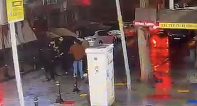 Bahçelievler'de kız arkadaşının doğum gününde çıkan kıskançlık kavgasında öldü; 3 kişi yaralandı Ek bilgi