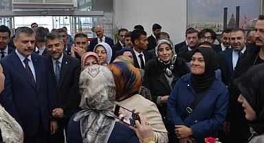 Bakan Çiftçi, Erzurum'da