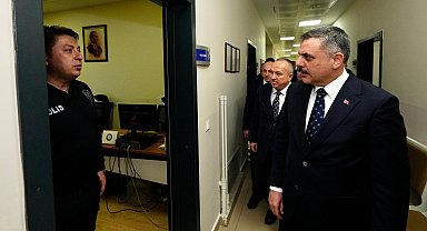 Bakan Çiftçi, polis merkezi amirliğini ziyaret etti