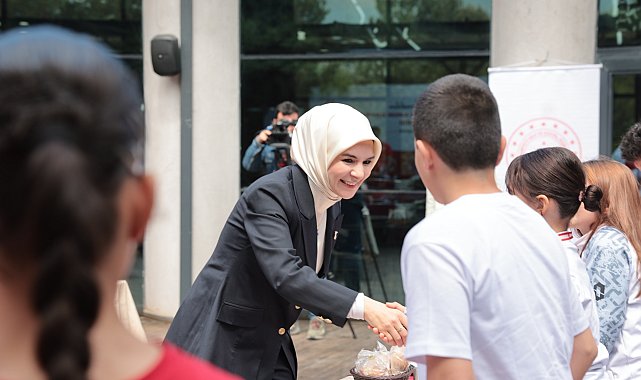 Bakan Göktaş, devlet himayesindeki sporcu gençlerle buluştu