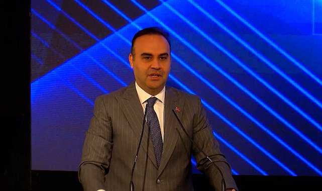 Bakan Kacır: İmalat sanayi katma değerimizi 23 yılda 41 milyar dolardan 246 milyar dolara taşıdık