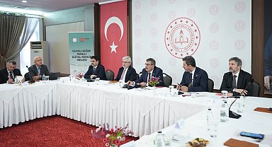 Bakan Tekin: Çocuklarımızın ilgisini yakalayan içerikler onların gelişimini de gözeten hassasiyetle üretilmeli